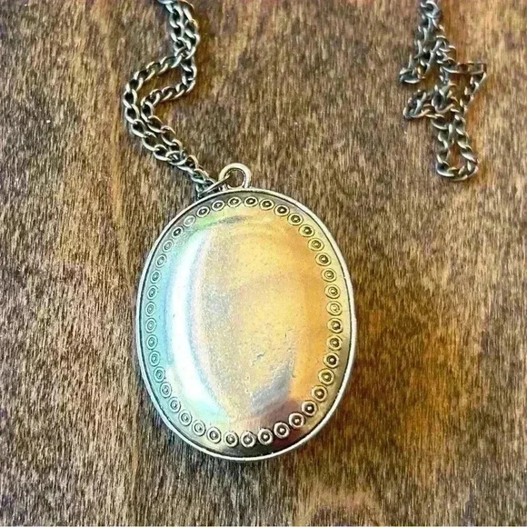 Statement Necklace in Turquoise Gems and Brass Design Deep Purple Gem - Picture 5 of 7